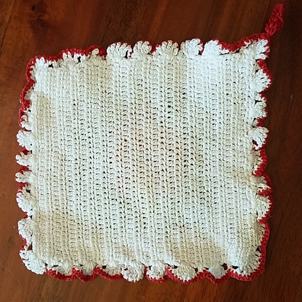 Pair of Hand Crocheted Hot Pads or Doilies - Picture 4 of 7